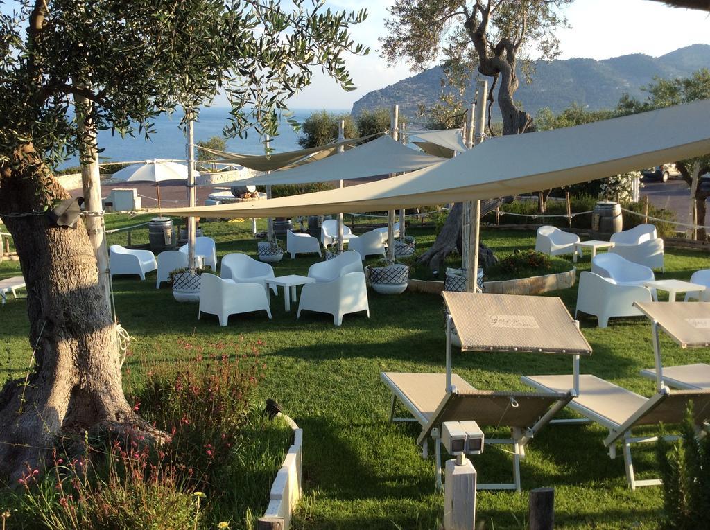 Holiday Lodge al Porto Mattinata Exterior foto