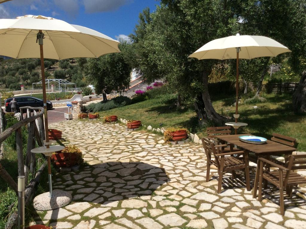 Holiday Lodge al Porto Mattinata Exterior foto