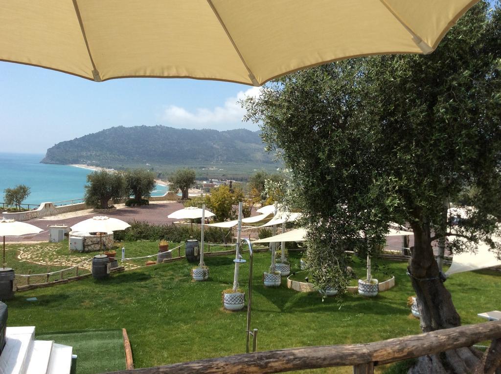 Holiday Lodge al Porto Mattinata Exterior foto