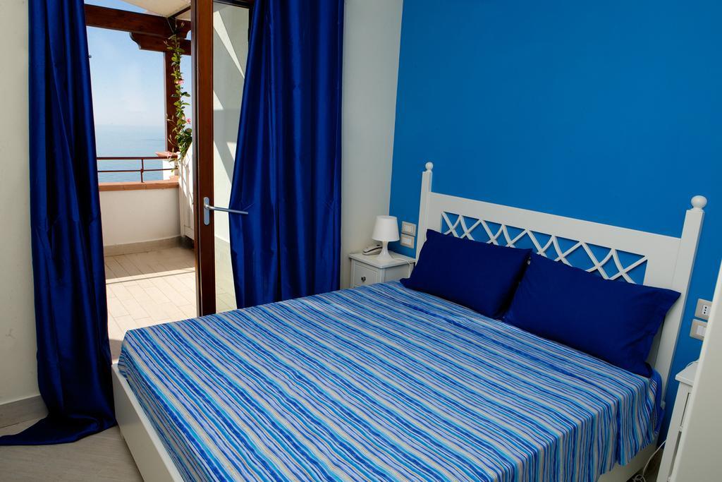 Holiday Lodge al Porto Mattinata Habitación foto