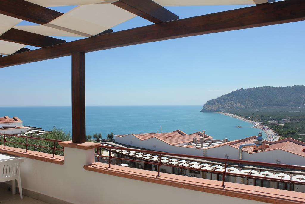 Holiday Lodge al Porto Mattinata Exterior foto