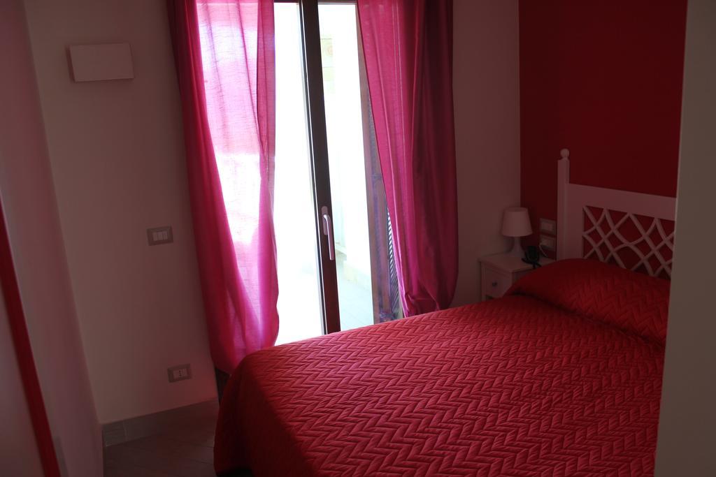 Holiday Lodge al Porto Mattinata Exterior foto