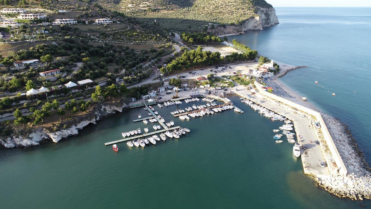 Holiday Lodge al Porto Mattinata Exterior foto