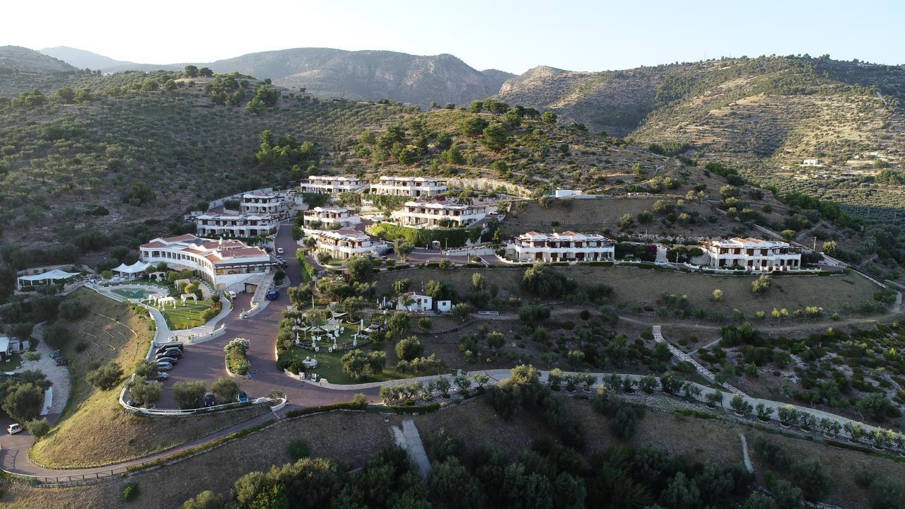 Holiday Lodge al Porto Mattinata Exterior foto